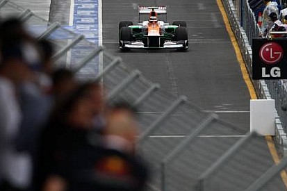 Hulkenberg'in ayakları yere basıyor