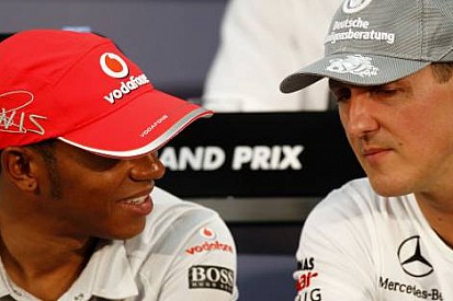 'Mercedes'de Schumi'nin alternatifi Hamilton'