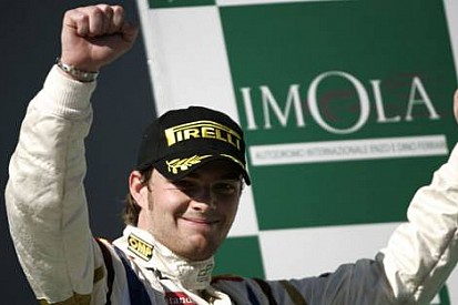 Van Der Garde Caterham'ın yedek sürücüsü oldu