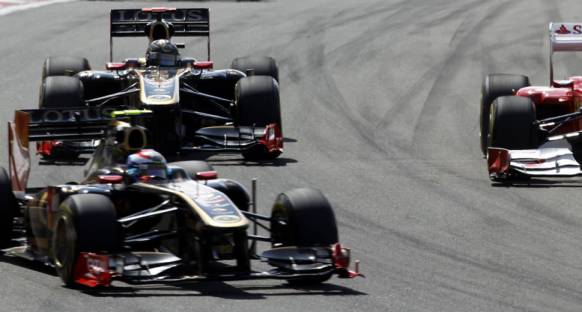 Lotus'un tasarımı ile ilgili tartışmalar büyüyor
