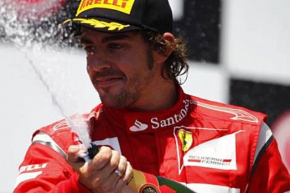 Alonso: Schumi bizim için her zaman şampiyon