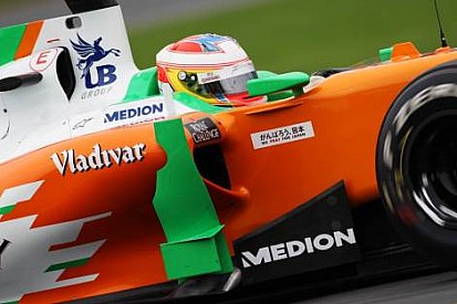 Force India: Üç pilot lüks problem