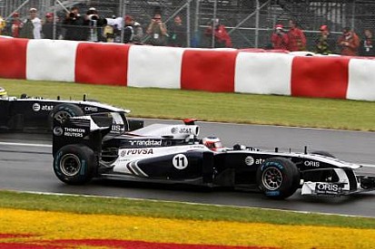 Barrichello iki puana sevindi