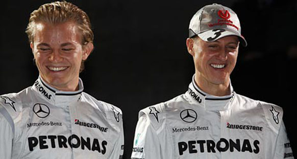 'Schumacher ve Rosberg birbirlerine denk pilotlar'