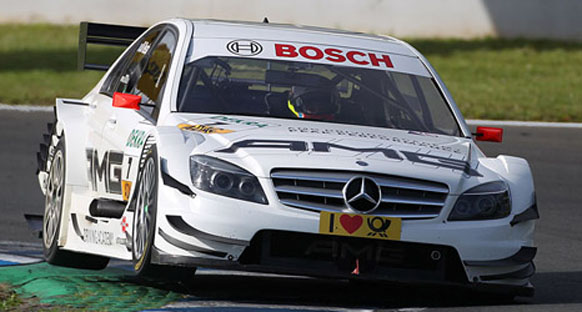 Stewart: Di Resta 2011'de yarışmayı hak ediyor