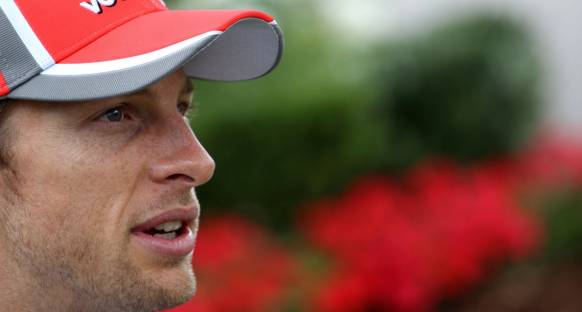 Button: Takım emri Alonso’nun şampiyonluğunu lekeleyebilir