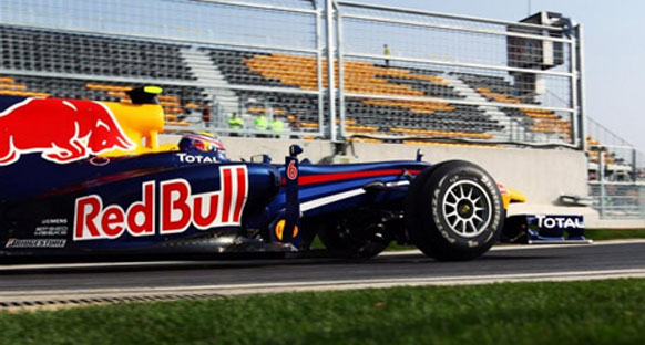 Kore Grand Prix Cuma 2. antrenmanları - Webber sahnede