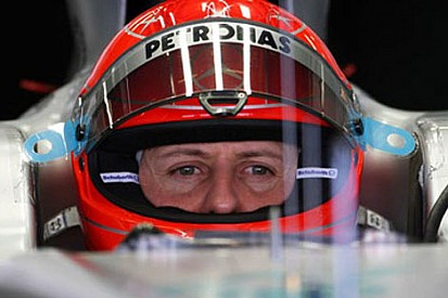 Schumacher: 'Araç ne lastiklerle ne pilotla uyum içinde'