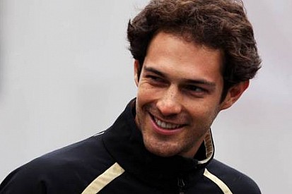 Senna 2011'de F1'de olacağından emin