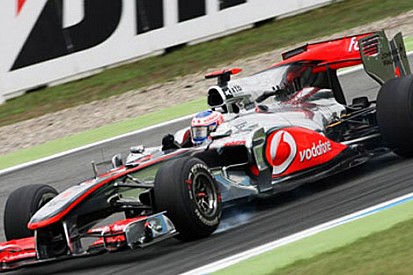 McLaren pilotları daha iyisini istiyor