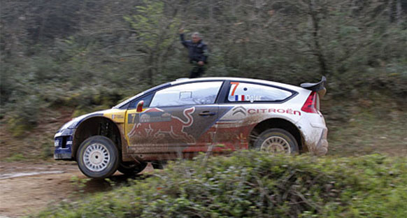Loeb: Ogier Ford'a geçmeli