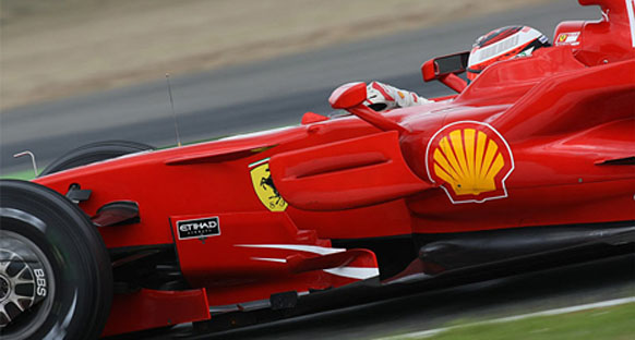 Raikkonen İngiltere'de de 1-2 bekliyor