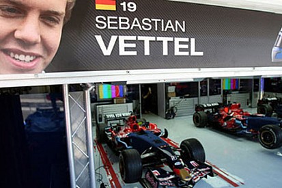 Monako'da Vettel'e 5 sıra cezası geliyor