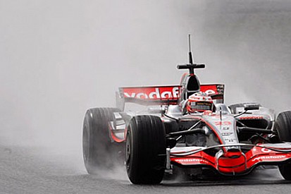 Kovalainen'in programına yağmur engeli