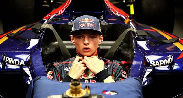 Verstappen'in gözü Raikkonen'in koltuğunda mı?