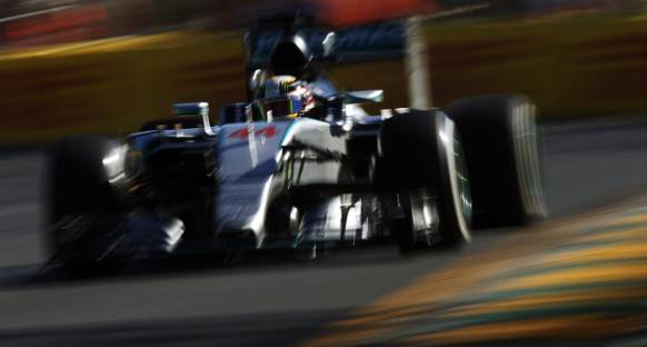 İlk antrenmanların lideri Lewis Hamilton