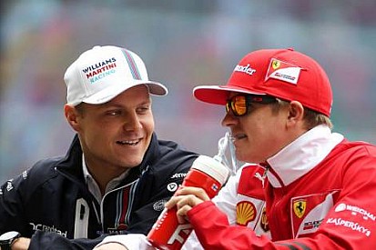 Valtteri Bottas 2016 'da Ferrari'de olacağı haberlerinden rahatsızdı