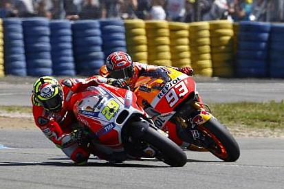 Marquez: Ducati 2016'da yarış kazanabilir