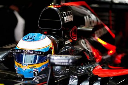 Alonso motorun güç aktarımındaki ilginç durumdan şikayetçi
