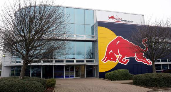 Red Bull'un kupalarını çalan dört kişi hapse atıldı