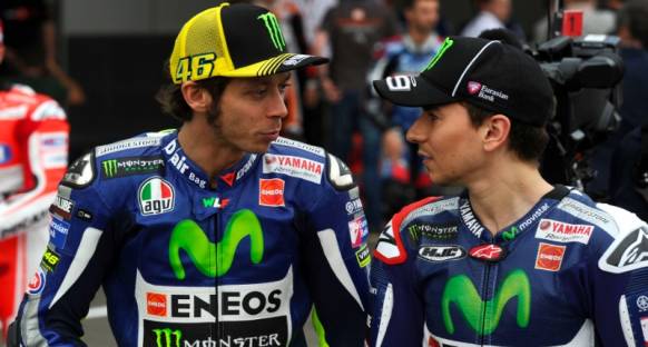 Rossi ve Lorenzo yaşadıkları kazalara rağmen yarışa hazır