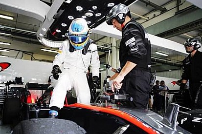 F1 dışındaki seriler Alonso'yu cezbediyor