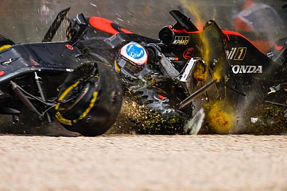 FIA зайнялася розслідуванням аварії Фернандо Алонсо