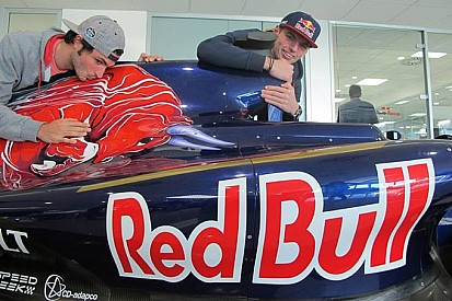 Сайнс чи Ферстаппен – хто сильніший в Toro Rosso?