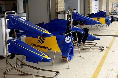 Новий Sauber не буде готовий до перших тестів