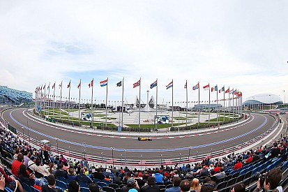 Ecclestone over Russische avondrace: “Ik betwijfel het”