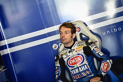Guintoli houdt hersenschudding en enkelfractuur over aan crash