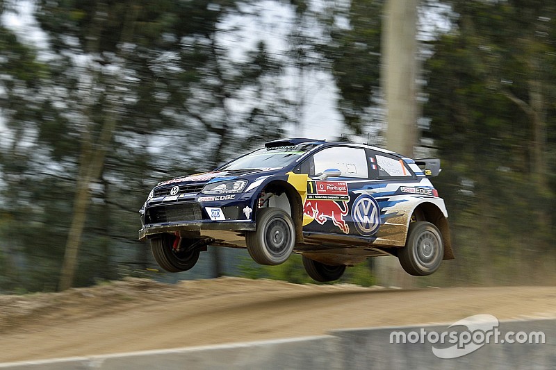 WRC Portugal: Ogier verslaat Neuville in Super Special