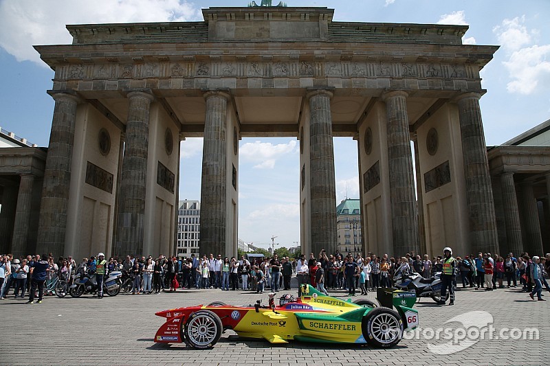 Daniel Abt da un paseo por las calles de Berlín