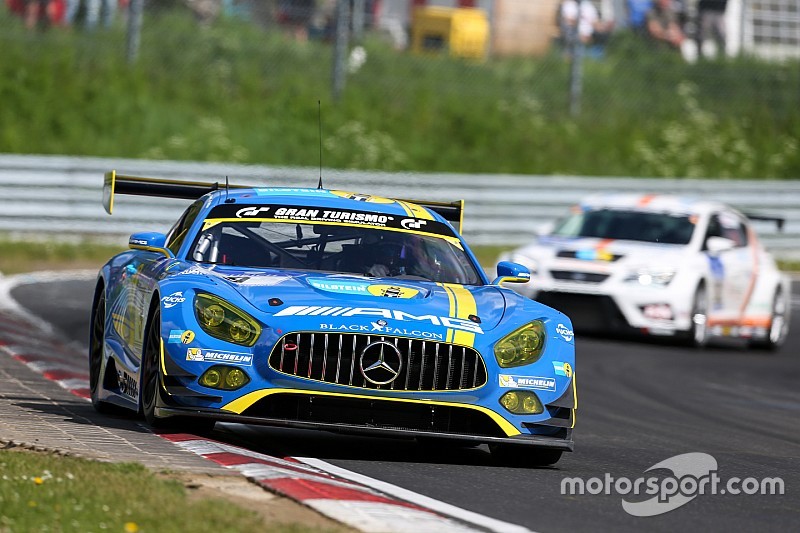 24u Nürburgring: Buurman en collega’s met Mercedes AMG GT3 op pole
