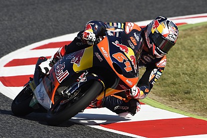 Moto3 Barcelona: Binder machtig naar pole, Bendsneyder knap veertiende