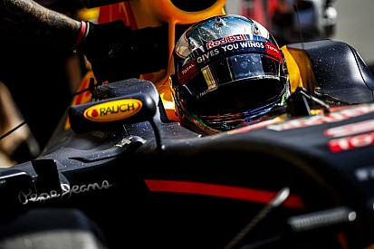 Ricciardo, Verstappen, új Renault-motor: kanyargós pályákon a Mercedes előtt lenne a RBR