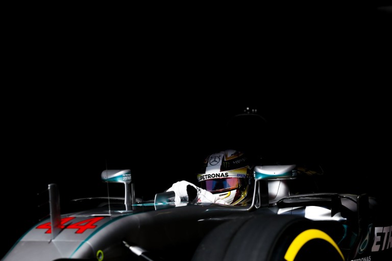 Meredek sztori hétvégére: Wehrlein váltja Hamiltont Monacóban?