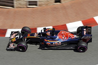 Magnussen szerint Kvyat Monacóban "elvesztette az eszét"!