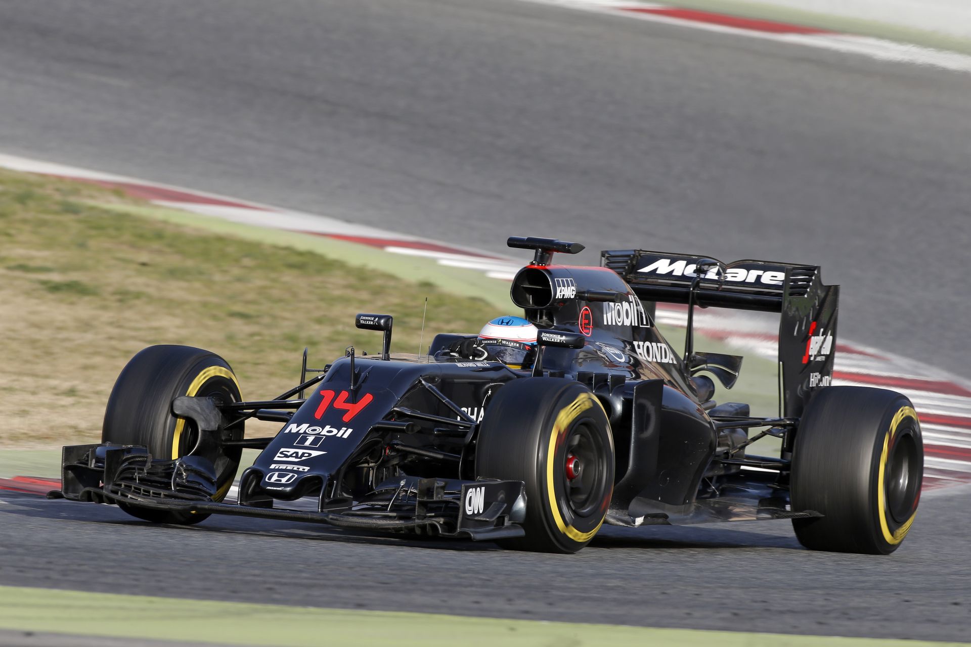Videón, ahogy a McLaren gyorsulási versenyt játszott a Manorral