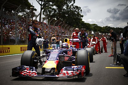 A Red Bull-Renault inkább hátrafelé indult el az erőforrással: az új motor 20 lóerővel gyengébb!