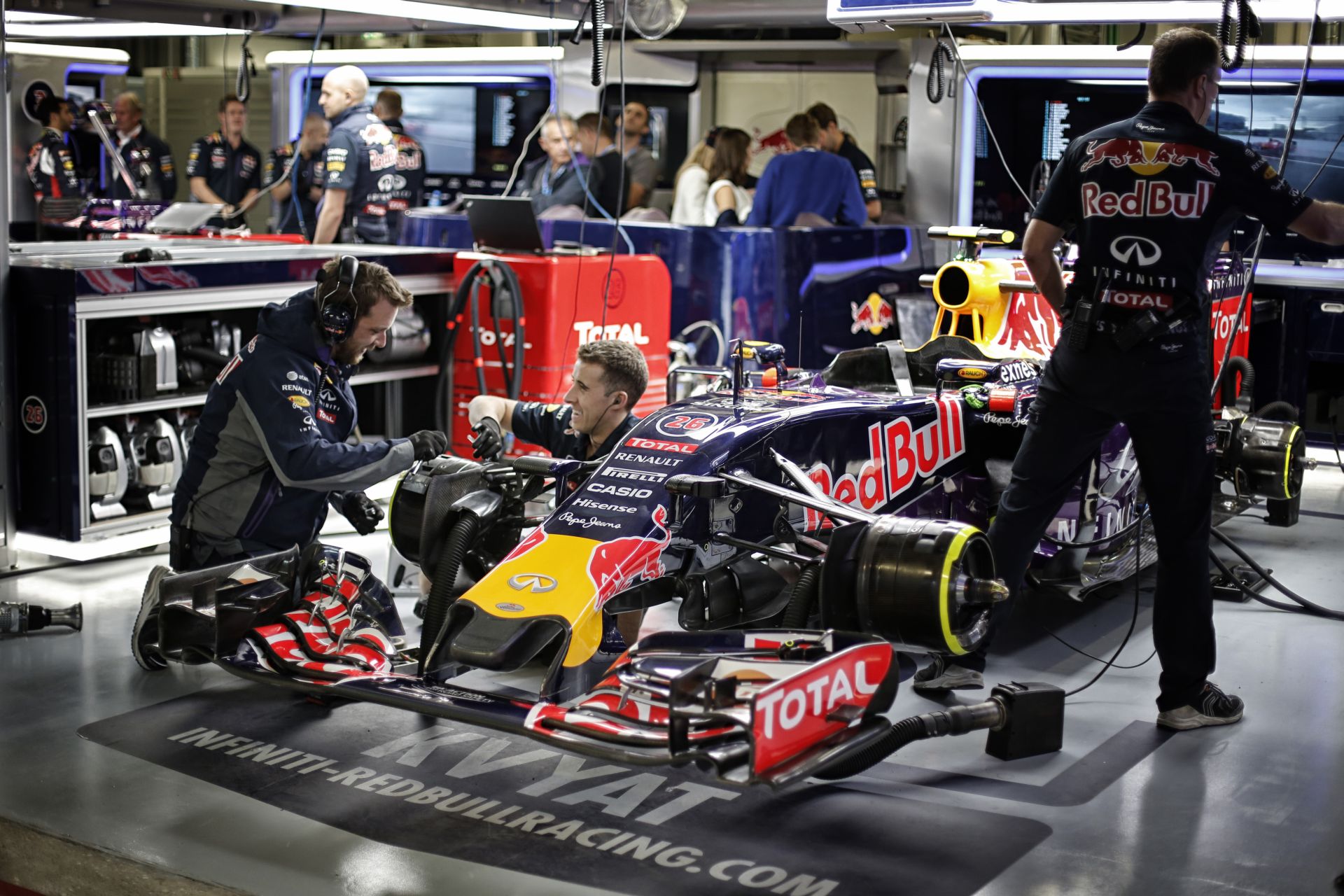 A Renault megsértődött: számukra a Red Bull már nem opció!