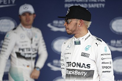 Rosberg elkezdte feldolgozni Hamilton idei bajnoki címét