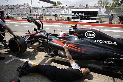 Alonso után Button is megerősítette: jó a McLaren kasztnija, de nincs benne erő a Honda miatt