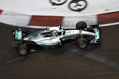 Hamilton: Reméltem, hogy a problémát gyorsan meg tudjuk oldani...