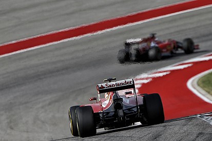 Raikkonen segítségért kiált a Ferrarinál: Alonso nem olyan "érzékeny" a gép elejére