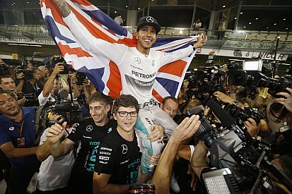 A Mercedes nagyon büszke arra, hogy dominál a Forma-1-ben: Schumacher, Brawn és Haug is hozzájárult ehhez