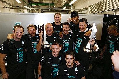 F1 2014: Hamilton kezd meglépni, de még semmi sem dőlt el