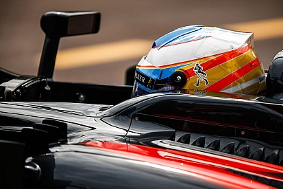 Olyan lett az F1, mintha repülőt vezetnél: babrálsz a kütyükkel, te magad nem vagy határon