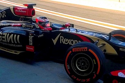 Több mint 650 kilométert tesztelt a 18 esztendős francia bajnok a Lotus F1-es gépével
