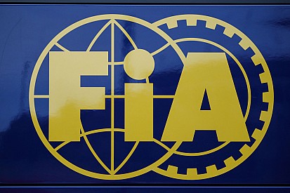 FIA: A versenyzők is kérték a Parabolica kanyar leaszfaltozását Monzában